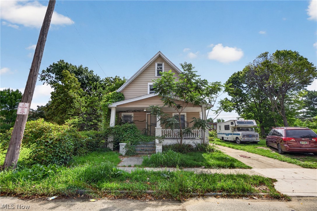 893 E 75th Street Cleveland OH 44103