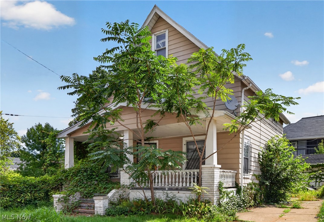 893 E 75th Street Cleveland OH 44103