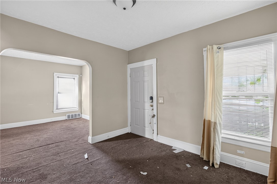 893 E 75th Street Cleveland OH 44103