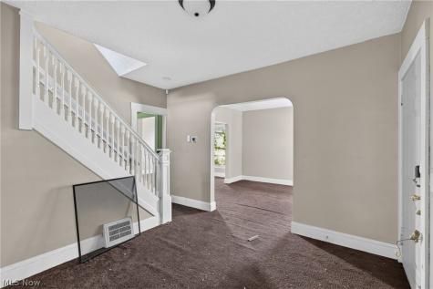 893 E 75th Street Cleveland OH 44103