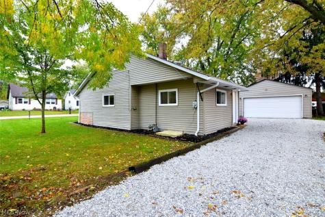 1001 Orchard Avenue Aurora OH 44202