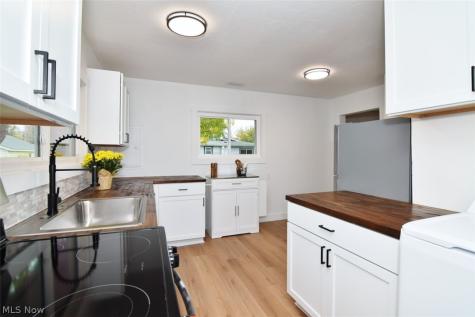 1001 Orchard Avenue Aurora OH 44202