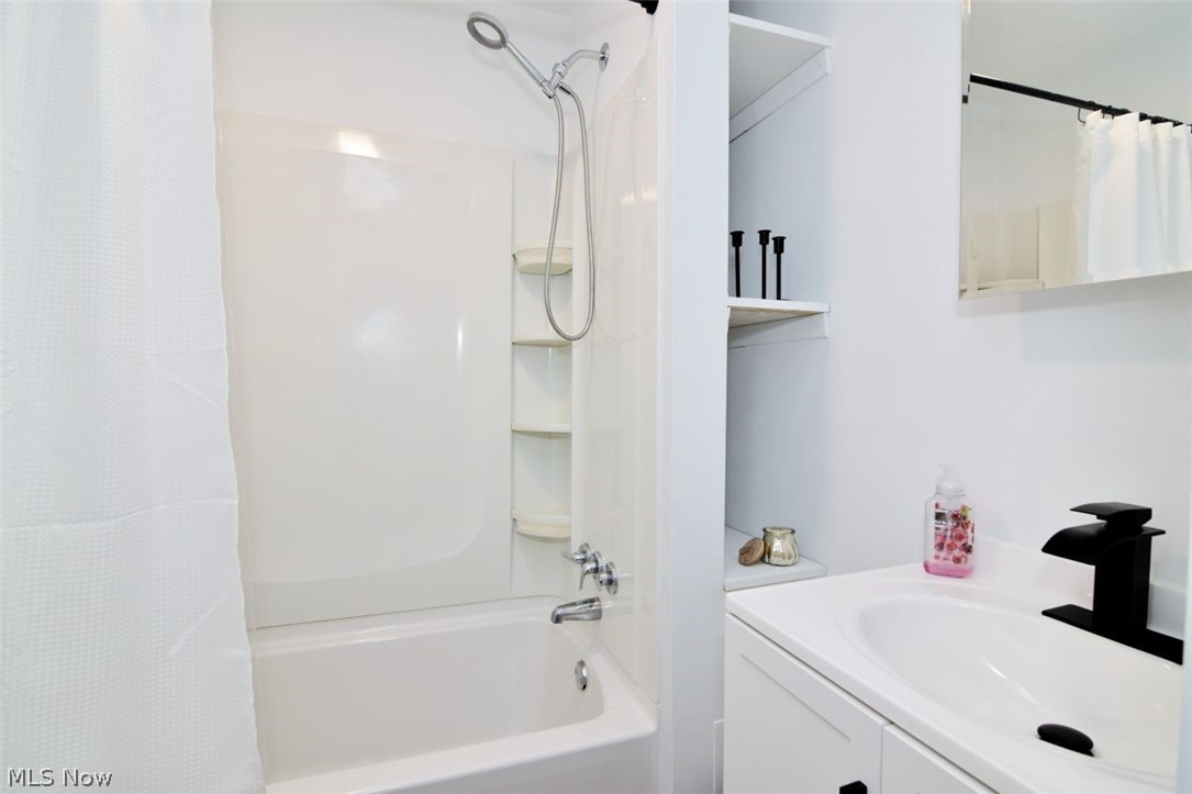1001 Orchard Avenue Aurora OH 44202