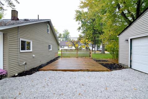 1001 Orchard Avenue Aurora OH 44202