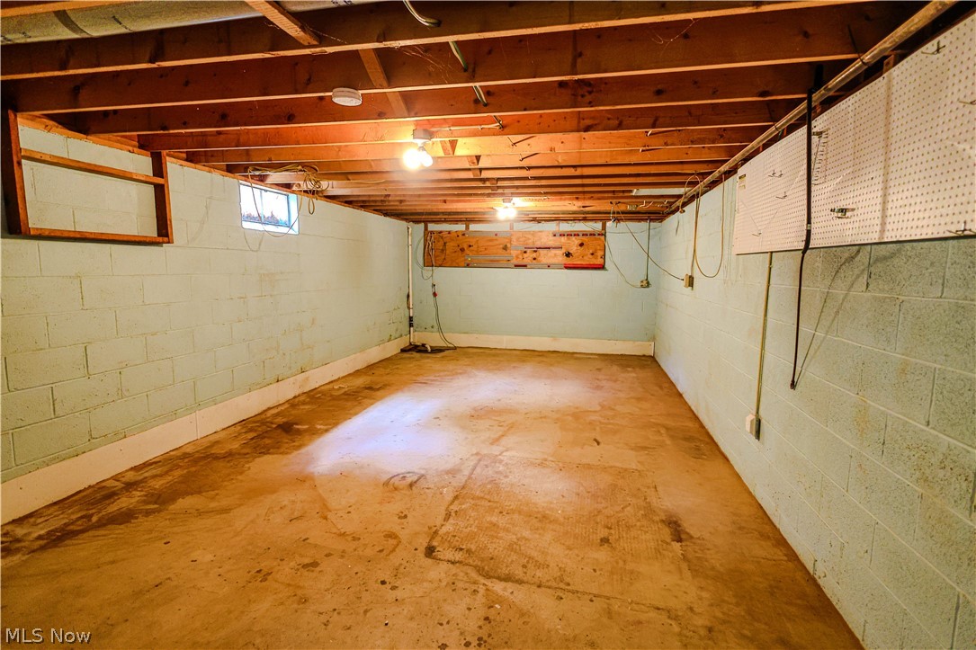 1740 Washington Boulevard Louisville OH 44641