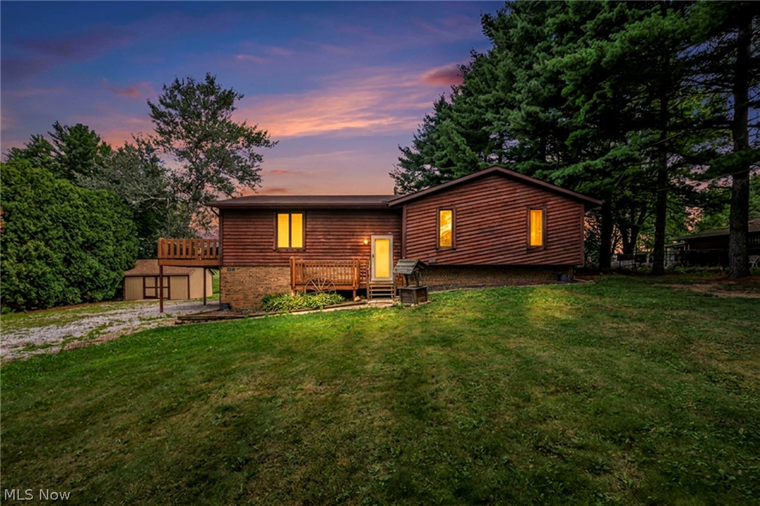 7601 Brookview Street Louisville OH 44641