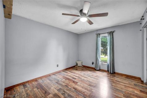 7601 Brookview Street Louisville OH 44641