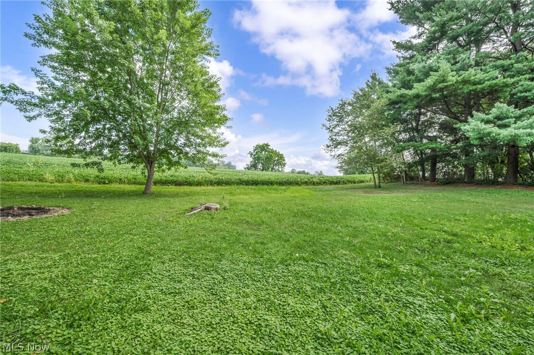 7601 Brookview Street Louisville OH 44641