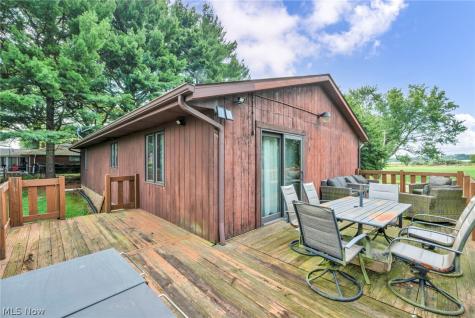 7601 Brookview Street Louisville OH 44641