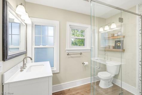 1939 Chestnut Boulevard Cuyahoga Falls OH 44223
