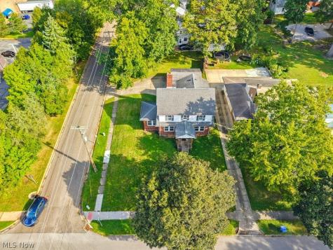 1939 Chestnut Boulevard Cuyahoga Falls OH 44223