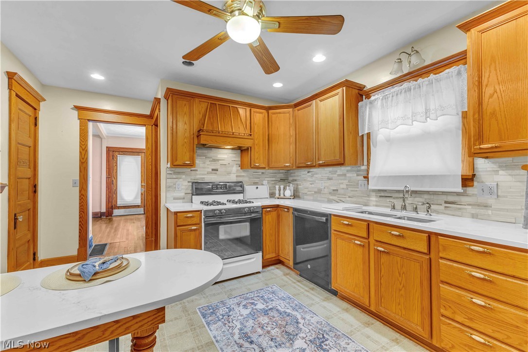 238 Princeton Avenue Elyria OH 44035