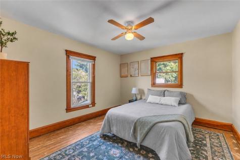 238 Princeton Avenue Elyria OH 44035