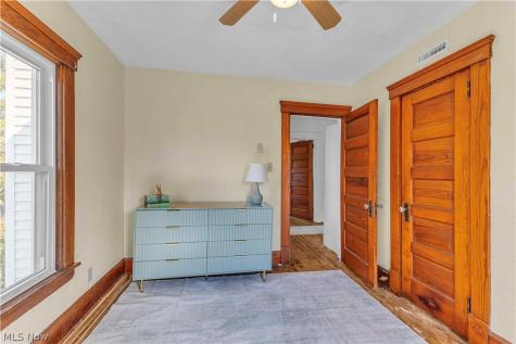 238 Princeton Avenue Elyria OH 44035