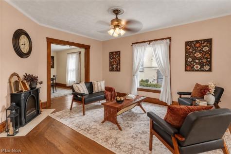 238 Princeton Avenue Elyria OH 44035