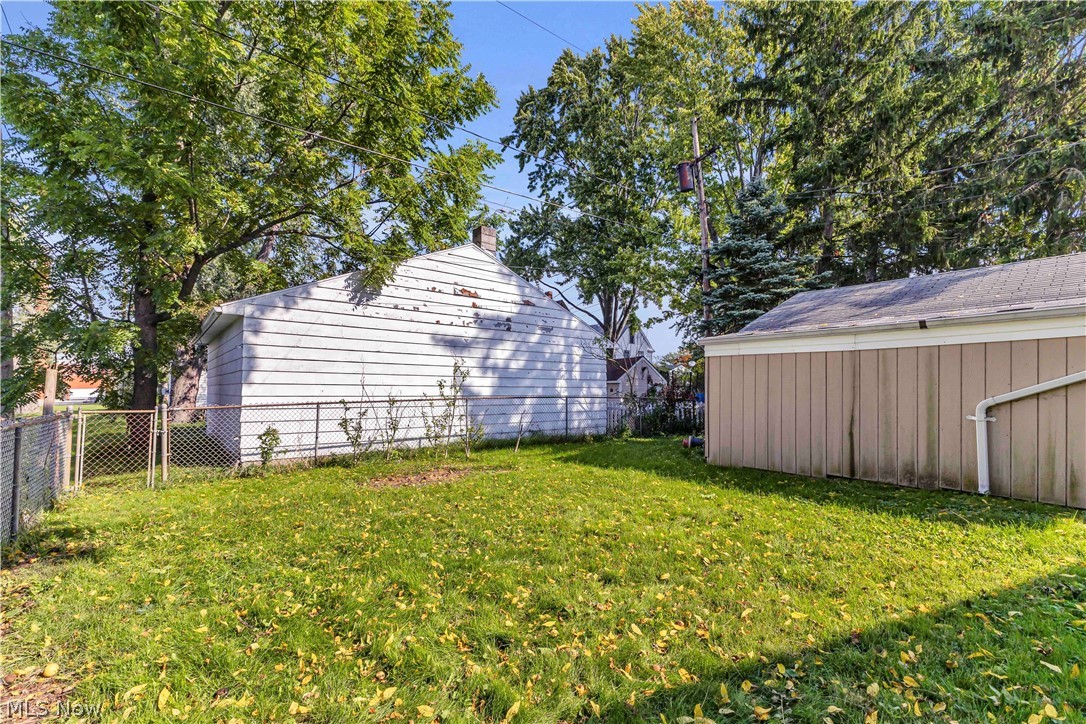 238 Princeton Avenue Elyria OH 44035