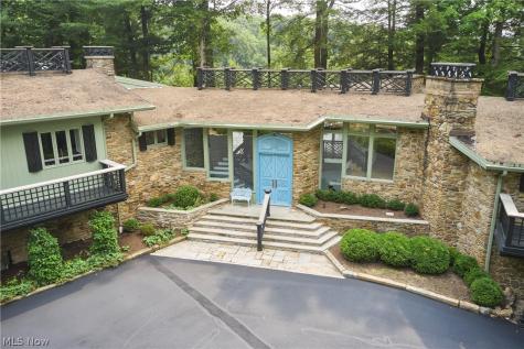 1200 Yellow Creek Lane Akron OH 44333