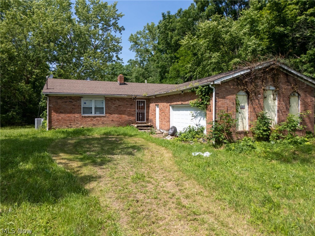17222 Reynolds Road West Farmington OH 44491