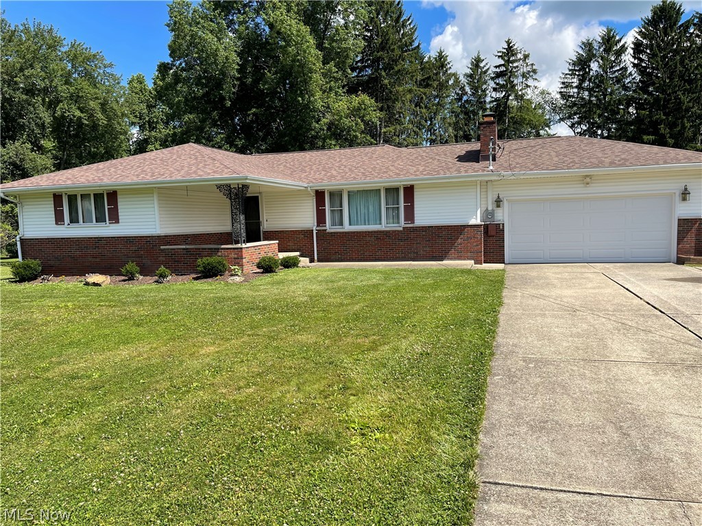 572 Thomas Lane Girard OH 44420