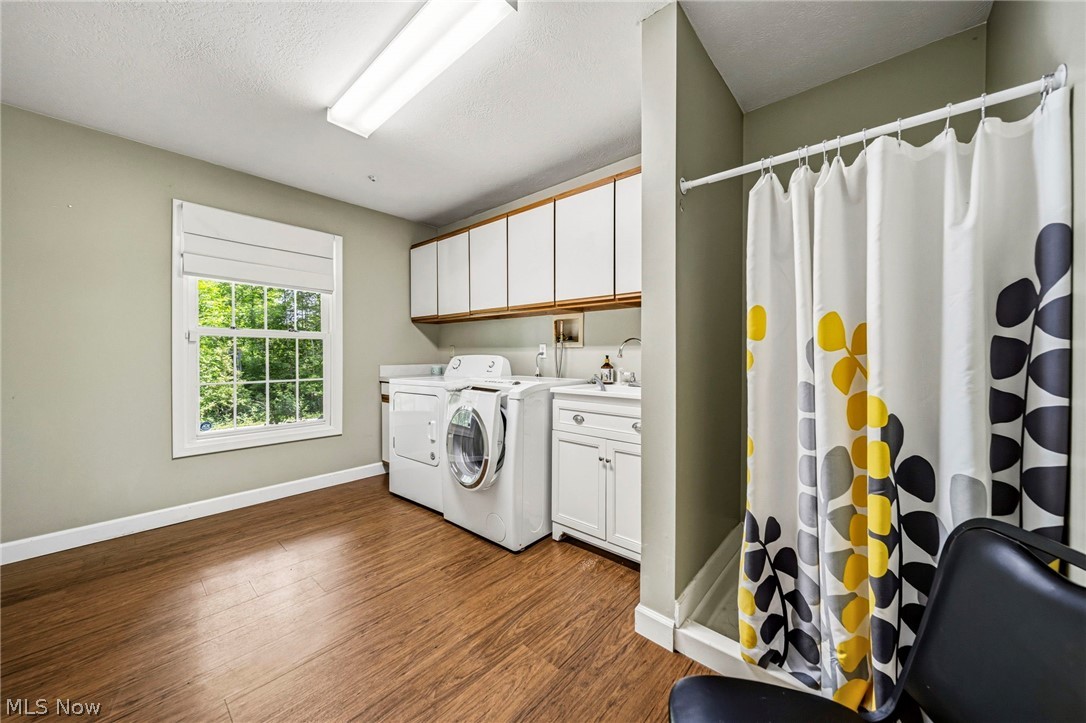 8325 Lincoln Drive Chesterland OH 44026