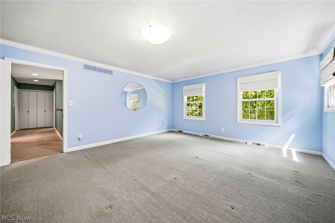 8325 Lincoln Drive Chesterland OH 44026