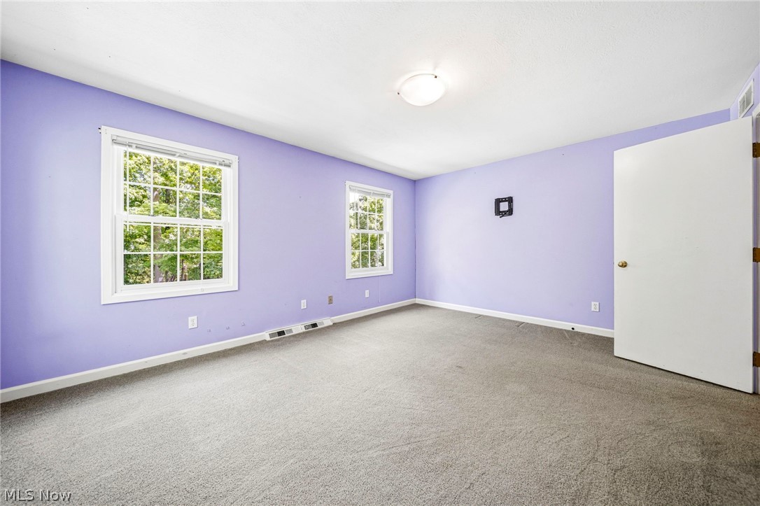 8325 Lincoln Drive Chesterland OH 44026