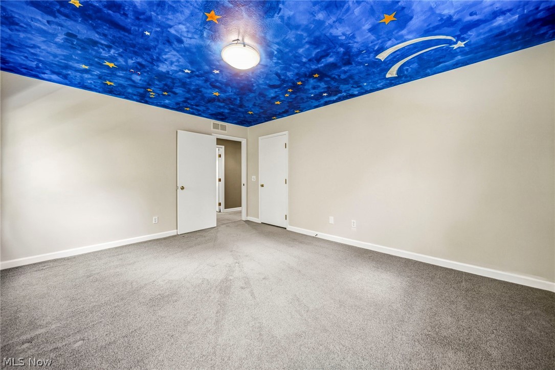 8325 Lincoln Drive Chesterland OH 44026