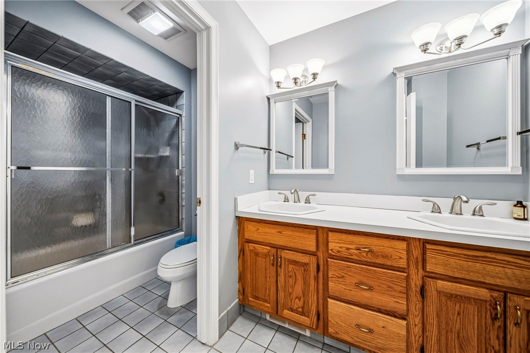 8325 Lincoln Drive Chesterland OH 44026