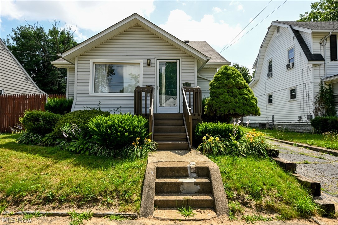 1253 Dietz Avenue Akron OH 44301