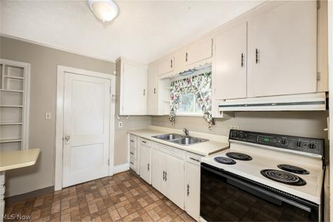 1253 Dietz Avenue Akron OH 44301