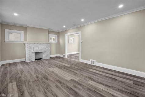 13620 S Parkway Drive Garfield Heights OH 44105