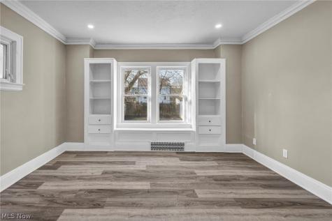 13620 S Parkway Drive Garfield Heights OH 44105
