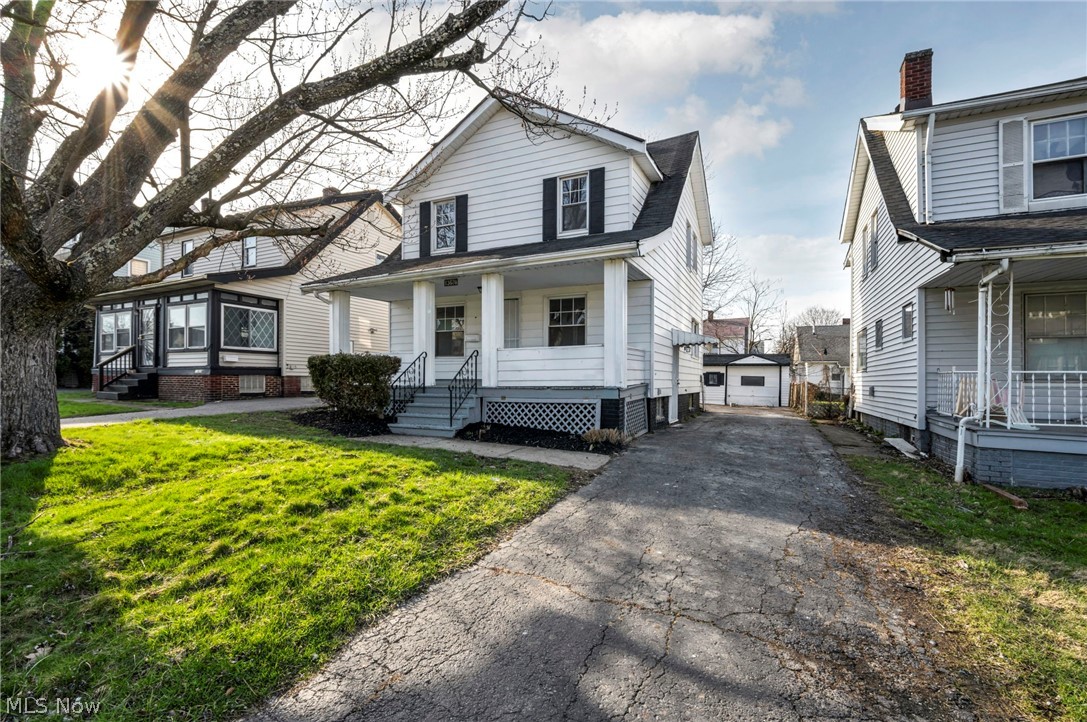 13620 S Parkway Drive Garfield Heights OH 44105