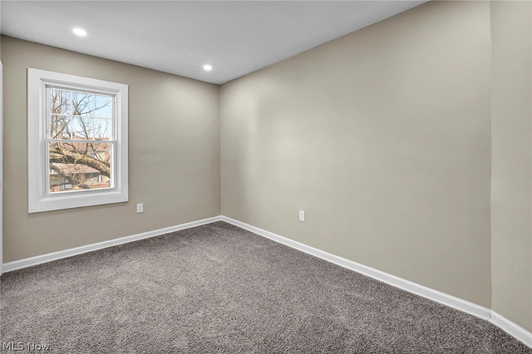 13620 S Parkway Drive Garfield Heights OH 44105