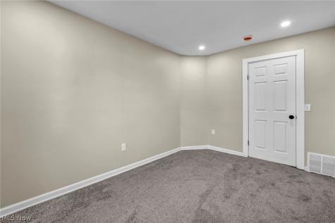 13620 S Parkway Drive Garfield Heights OH 44105