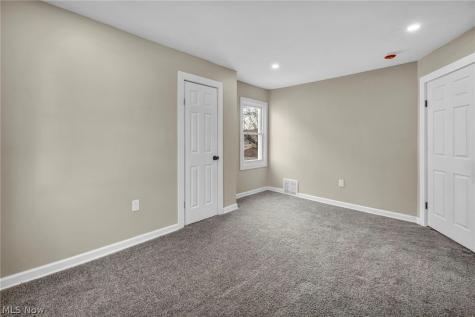13620 S Parkway Drive Garfield Heights OH 44105