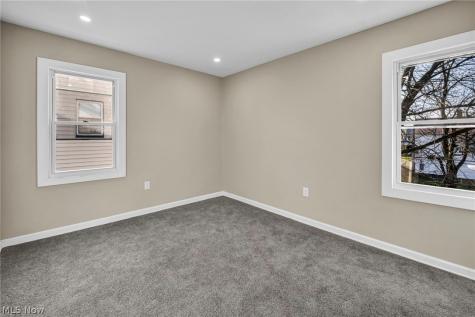 13620 S Parkway Drive Garfield Heights OH 44105