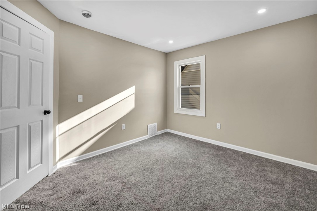 13620 S Parkway Drive Garfield Heights OH 44105