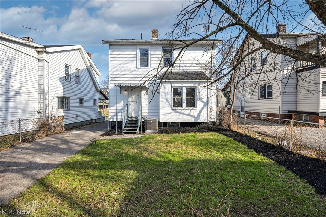 13620 S Parkway Drive Garfield Heights OH 44105