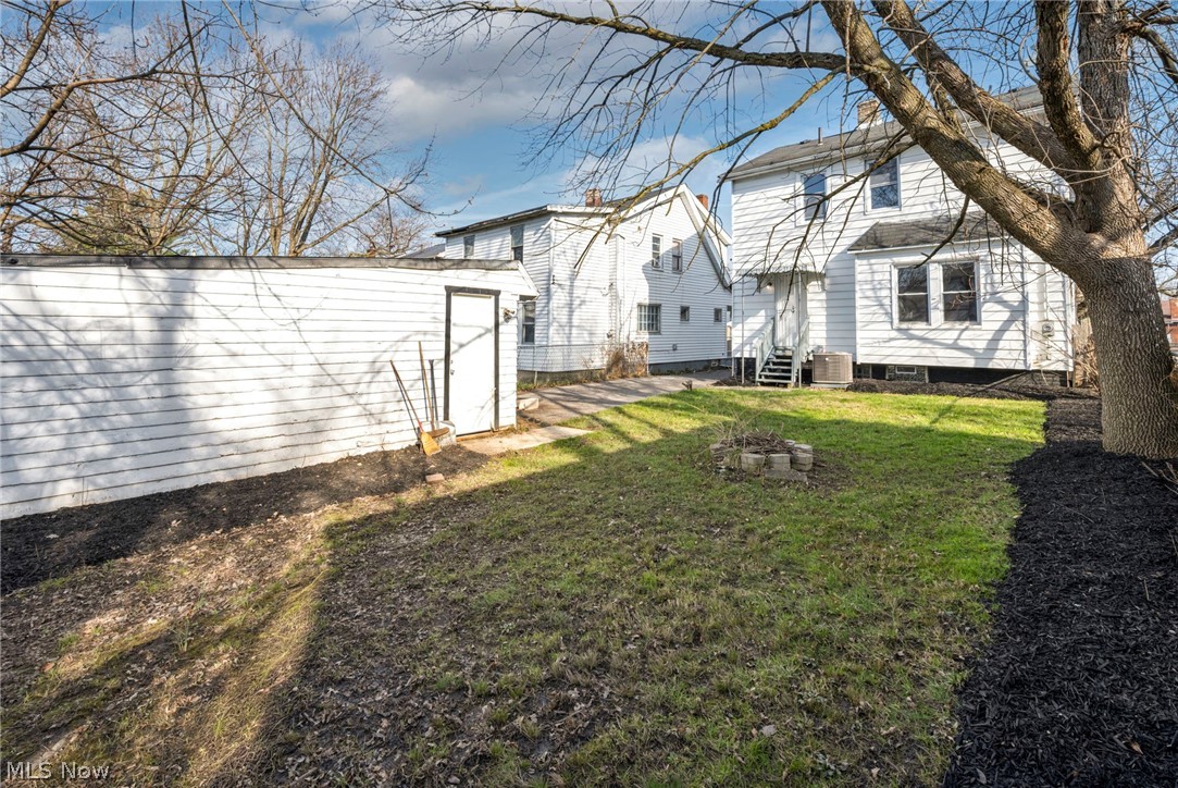 13620 S Parkway Drive Garfield Heights OH 44105