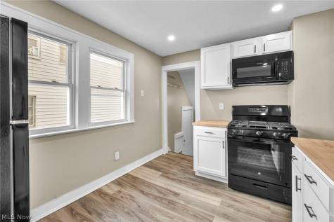 13620 S Parkway Drive Garfield Heights OH 44105
