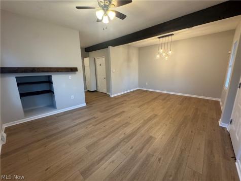 2044 Halstead Lakewood OH 44107