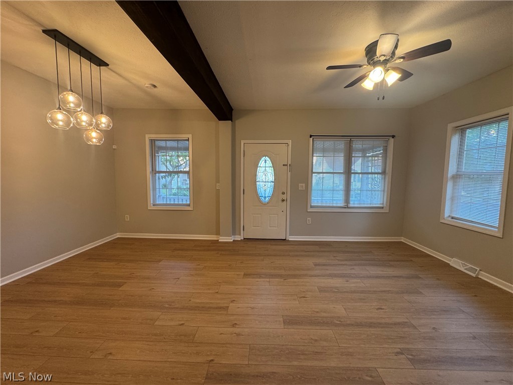 2044 Halstead Lakewood OH 44107