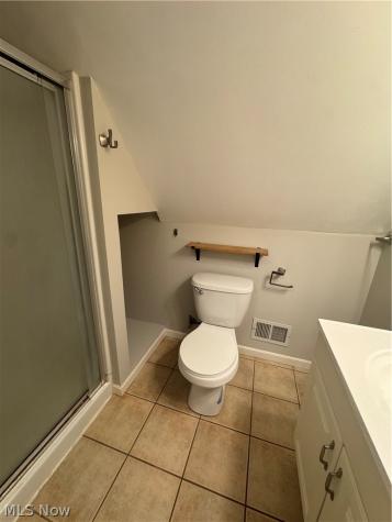 2044 Halstead Lakewood OH 44107