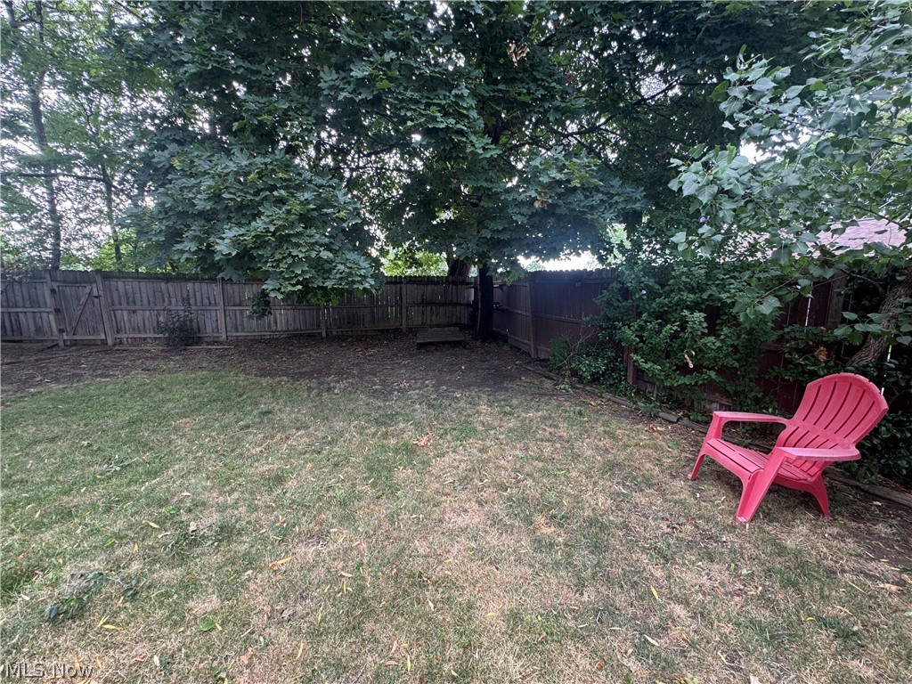 2044 Halstead Lakewood OH 44107