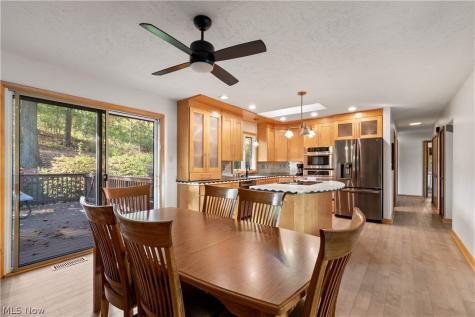 392 Derbyshire Road Akron OH 44319