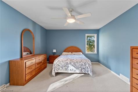 392 Derbyshire Road Akron OH 44319