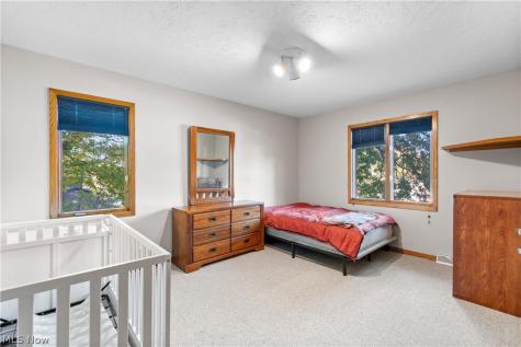 392 Derbyshire Road Akron OH 44319