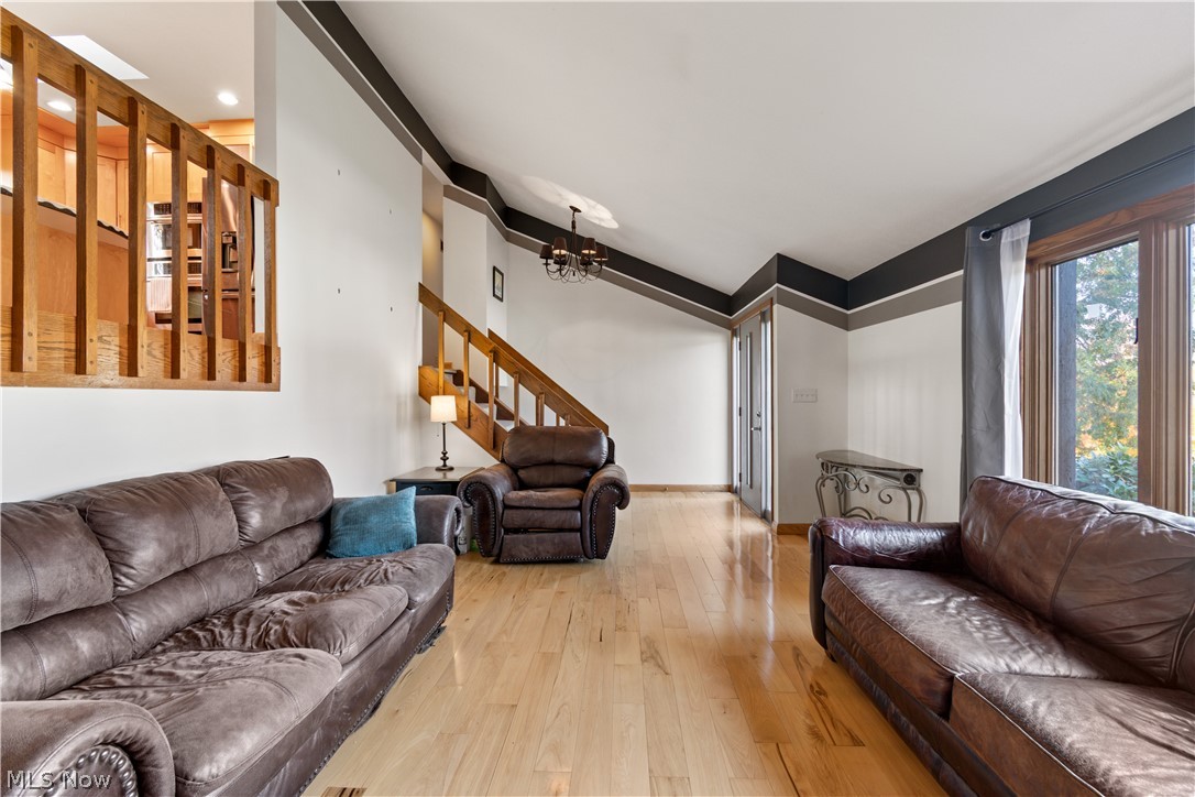 392 Derbyshire Road Akron OH 44319