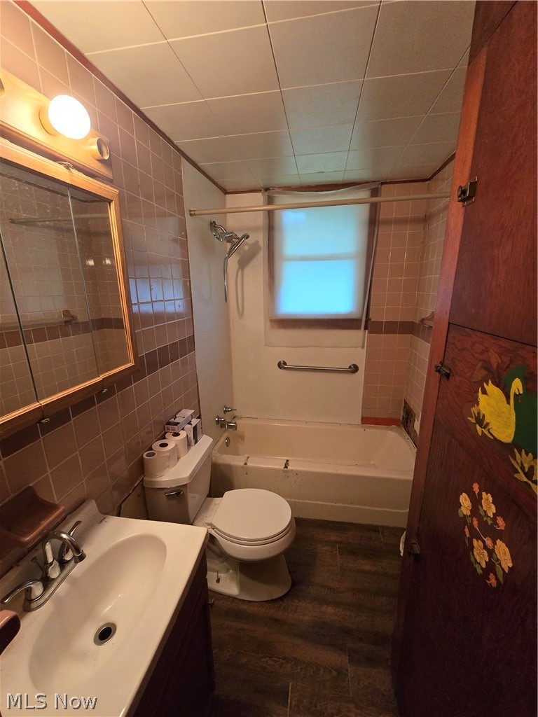 54 April Street Dillonvale OH 43917